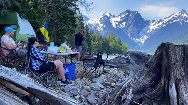 КЕМПИНГ ! Вот ПОЧЕМУ все хотят жить в Британской Колумбии! Канада смотреть онлайн