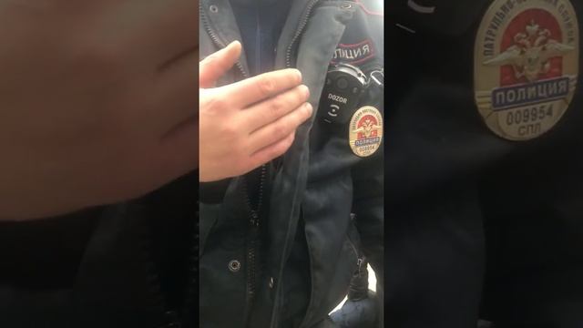 Полиция кошмарит иноземца (универмаг Лента, г. Колпино) смотреть онлайн