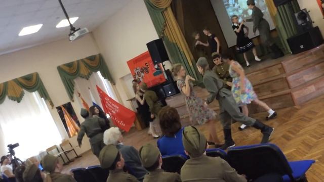 Танец "смуглянка". ГБОУ СОШ школа 18. 6-ой класс. смотреть онлайн