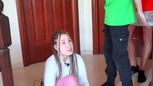 Пробрались в Дом ПРИВЕТ, СОСЕД в Реальной Жизни!