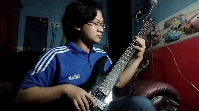 Dream Theater - Panic Attack (Bass Cover)