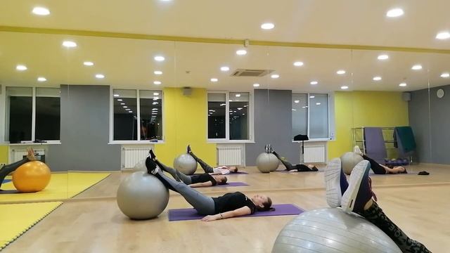 Пилатес с большим мячом//Pilates With Ball