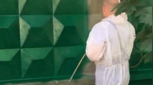 Покраска бетонного забора