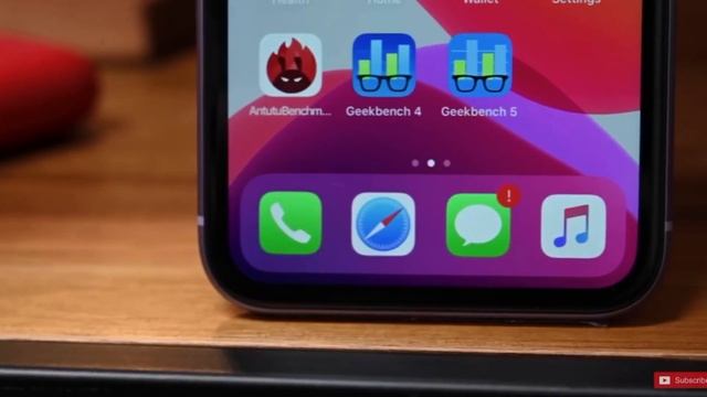 КАКОЙ iPhone КУПИТЬ iPhone XR VS iPhone 11? смотреть онлайн