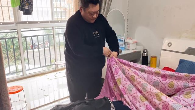 胖龙话67元买两个猪蹄，做黄豆闷猪蹄，色香味俱全，就是太累牙了~【胖龙的小生活】 смотреть онлайн