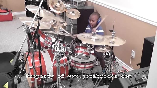 Good Charlotte, The Anthem, Jonah Rocks, 5 Year Old Drummer смотреть онлайн