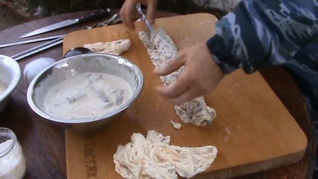 ПРОЩЕ НЕ КУДА НЕЖНЕЙШАЯ ГОВЯЖЬЯ ПЕЧЕНЬ В ЖИРОВОЙ СЕТКЕ НА МАНГАЛЕ!!! смотреть онлайн