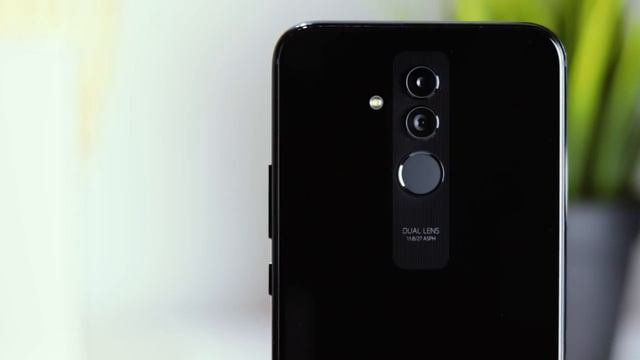 Huawei Mate 20 lite vs Xiaomi Mi8 SE смотреть онлайн
