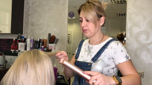 Укладка волос в кудри с помощью выпрямительных утюгов