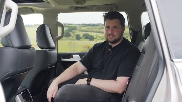 Finally... A Land Cruiser I ACTUALLY LIKE!! (2023 Toyota LandCruiser Prado Review) смотреть онлайн