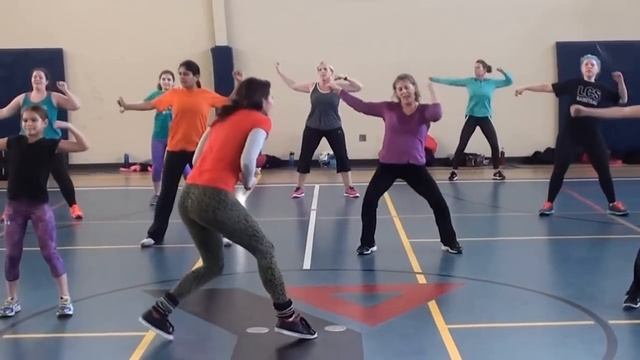 We Are One/ Pitbull samba,batucada rhythm dance fitness routine by Jilly Zumba смотреть онлайн