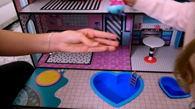 ОГРОМНЫЙ ДОМ ДЛЯ Куколок ЛОЛ! Collect LOL House смотреть онлайн