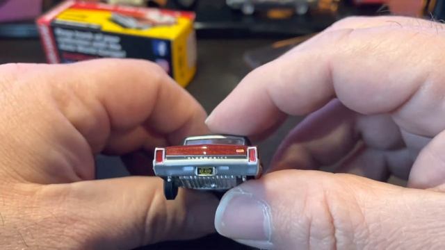 Auto World 1966 Oldsmobile 442 1/64