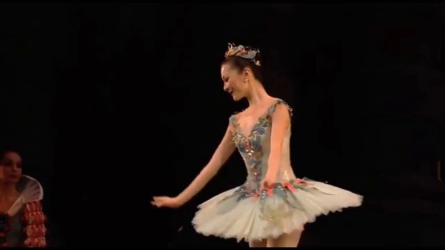 SLEEPING BEAUTY - Fairy of the Crystal Fountain (Yuhui Choe - Royal Ballet) смотреть онлайн