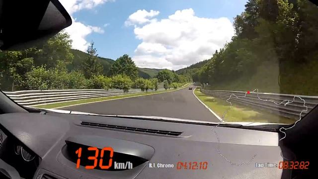 Megane RS 250 + Aston Martin Ringtaxi - Nordschleife 22.07.2012 смотреть онлайн