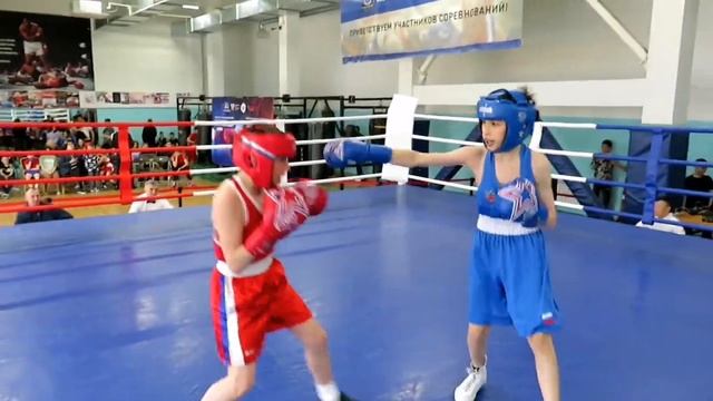 Урсакий Вадим(Оха)+Долгов Миха(Ю-Сах)-34кг.Кубок Победы-(2-й день)-Бокс-Сахалин-6 мая 2023 смотреть онлайн