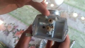 Что делать если течет карбюратор на мопеде АЛЬФА? Ремонт карбюратора.