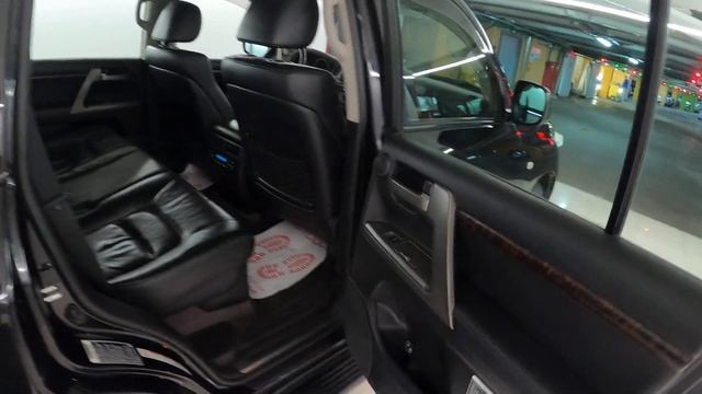 Toyota Land Cruiser 200 Series 4.5 AT (235 л.с.) 2011 смотреть онлайн