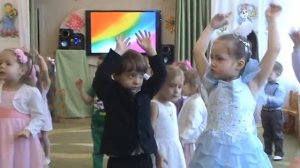 Песня про пирожок на утреннике