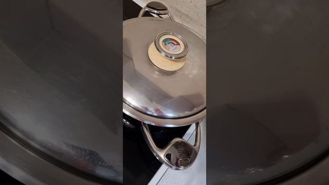 Варю кукурузу без воды в сотейнике от Цептере! смотреть онлайн