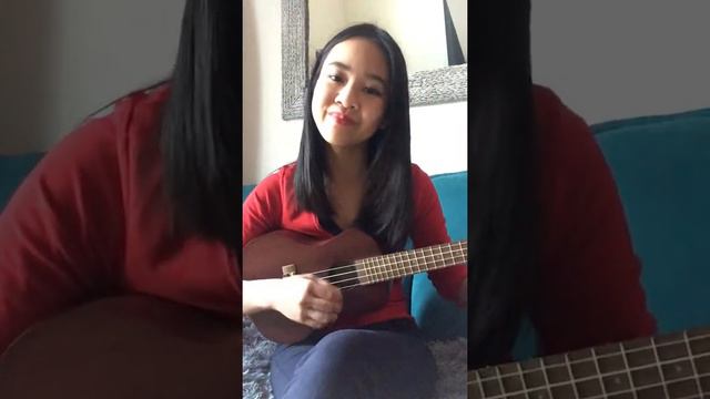 Hanalei Moon-Ukulele Cover! смотреть онлайн