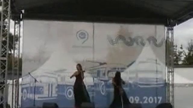 Nirvana под скрипку и виаланчель смотреть онлайн