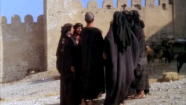 Monty Python - For He's a Jolly Good Fellow from Life Of Brian with Introduction смотреть онлайн