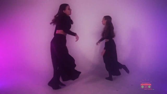 СОВРЕМЕННАЯ ХОРЕОГРАФИЯ ДЛЯ ПОДРОСТКОВ | DANCE COCKTAIL смотреть онлайн