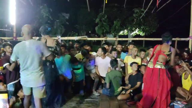 video #suraj Kumar Singh apresan Kara da Raja fir marat rahyi maaja par dance смотреть онлайн