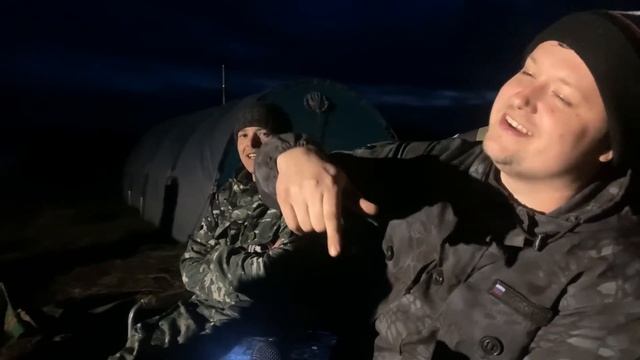 2 дня жили у Заброшки чтобы откопать 300 монет и кучу дорогих артефактов! Тур от Серого Копателя! смотреть онлайн