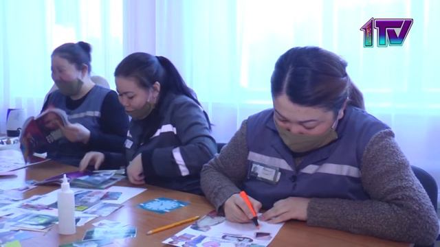15,3,21, За порядком в колонии следят около ста сотрудников, больше половины из них девушки смотреть онлайн