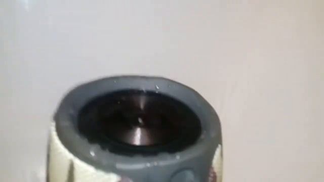 Налил воду в копию JBL XTREME смотреть онлайн