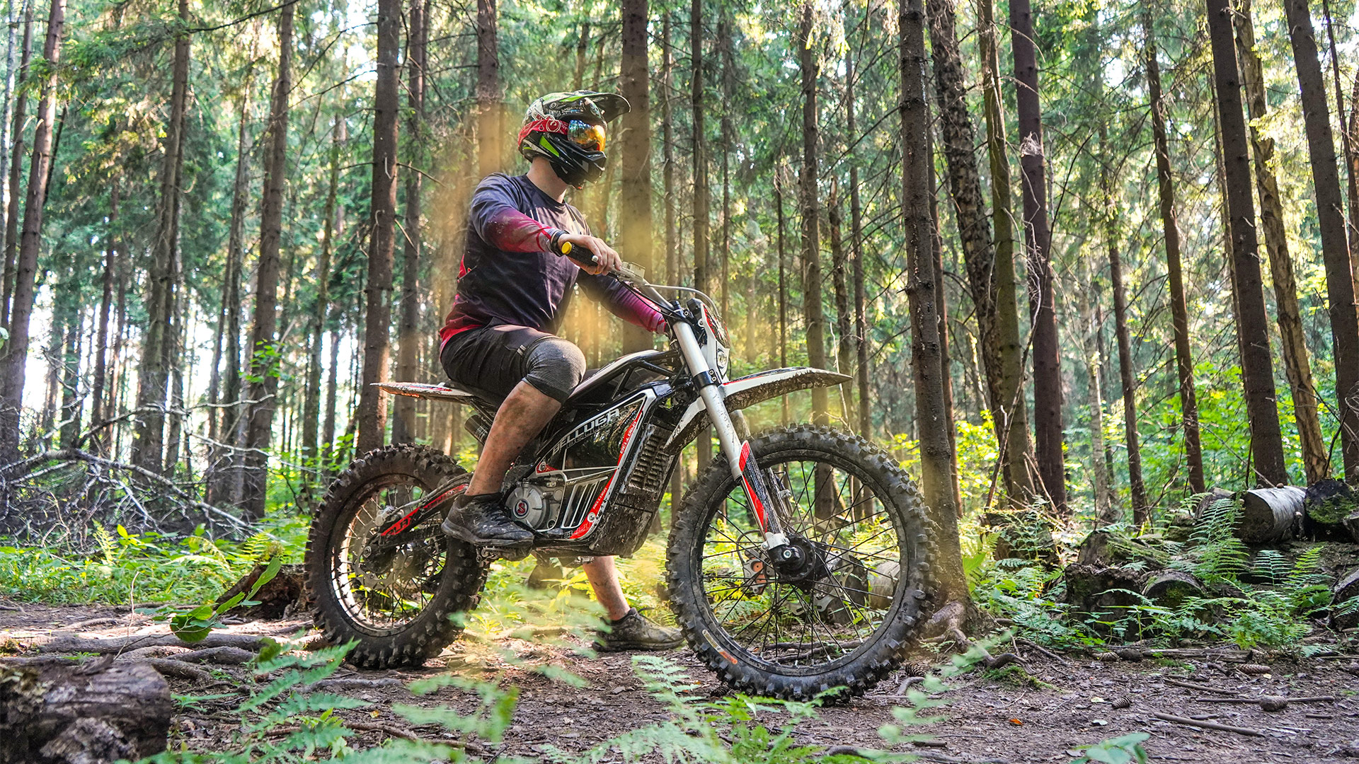 САМЫЙ КРУТОЙ ЭЛЕКТРИЧЕСКИЙ МОТОЦИКЛ | WHITE SIBERIA BELLUGA 6000W смотреть онлайн