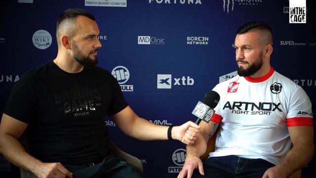 "Trenuje z dobrymi kotami, nie boję się parteru" - Adrian DUDEK o walce z DVORAKIEM na KSW 87 смотреть онлайн