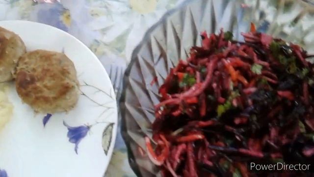 Ароматный салат из свеклы,моркови и яблока. смотреть онлайн