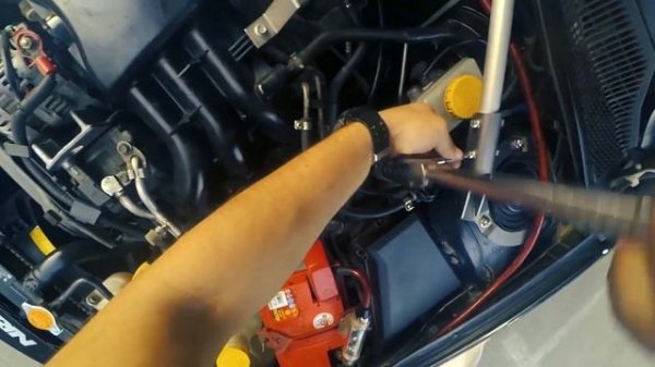 Распорка STI Flexible strut bar vs Распорка Cusco. Сравнение и тест на треке Subaru Legacy Spec.B