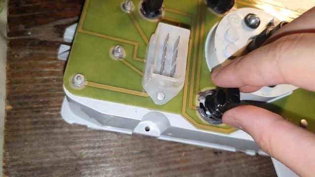 Замена шкал приборной панели ВАЗ-2107 | ТЮНИНГ смотреть онлайн