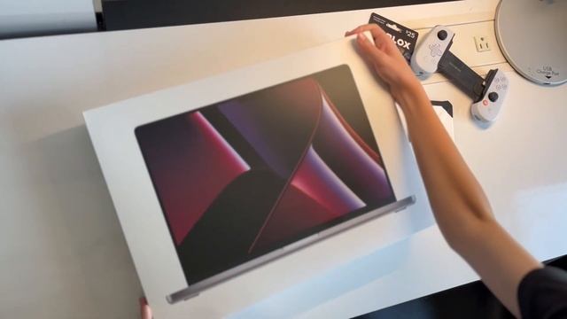 Как купить MacBook Pro (How to buy a MacBook Pro) смотреть онлайн