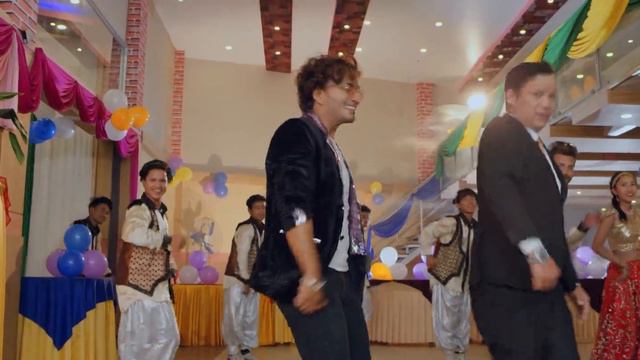 Kasle Hola Lani | Samiksha Adhikari | Yamlal Kandel | Sudhir Shrestha | Bina Raut | official Video смотреть онлайн