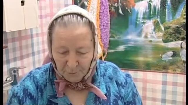 Надо, чтоб тёпленькая пошла... Почему остыли ванные комнаты в хрущовках? смотреть онлайн