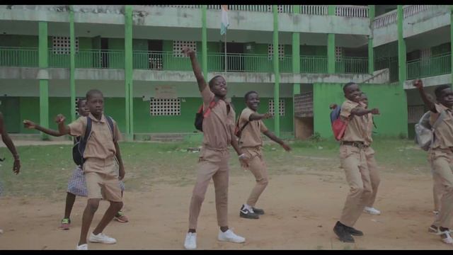 PIKATCHOU LE MOINE - L'ALPHABET (CLIP OFFICIEL) смотреть онлайн