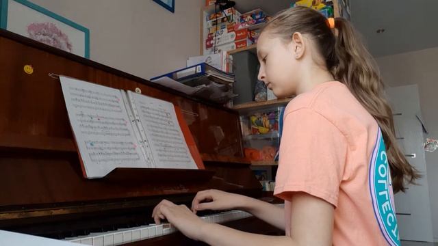 Вальс ансамбль  В.Агафонников       первая партия.???