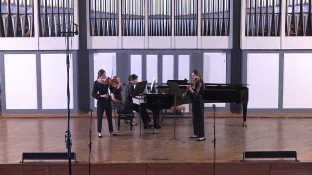 Б. Мартину - Соната для двух скрипок и фортепиано.