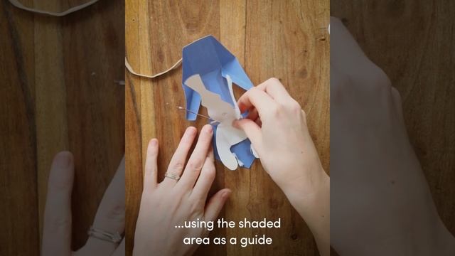 Craft a Paper Popping Chocolate Frog | Make It Magic смотреть онлайн