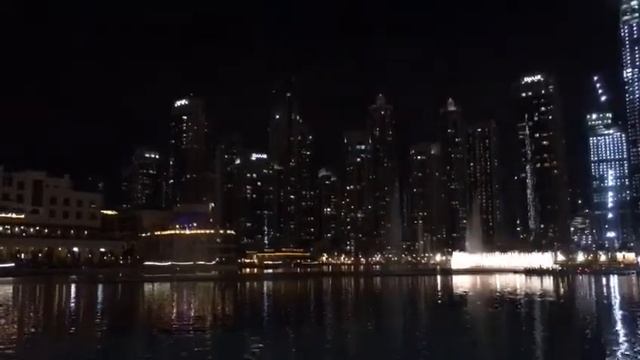 Захватывающий дух танец поющих фонтанов в Дубае!!! смотреть онлайн