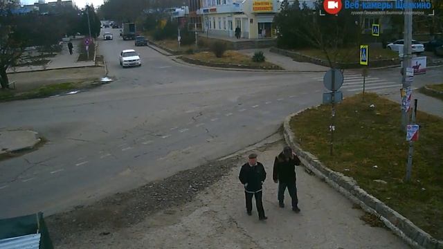 Перекрёсток в Щёлкино, 02.12.2016 - time-lapse с камеры 2 смотреть онлайн