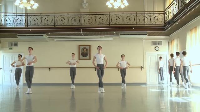 Класс Николая Цискаридзе. Экзамен по классическому танцу, 7/II курс. 2018 смотреть онлайн
