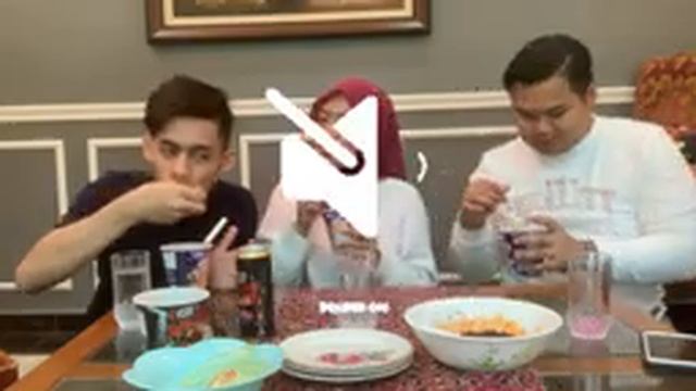 SPICY MI BOBA CHALLENGE ? KALAH KENA MINUM COLA GHOST PEPPER | Mamee x Tealive смотреть онлайн