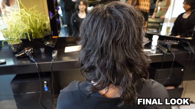 Wolf Hair Cut Tutorial & Styling смотреть онлайн