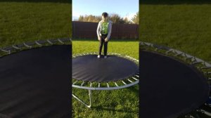 КАК НАУЧИТЬСЯ ДЕЛАТЬ ПЕРЕДНЕЕ САЛЬТО С КОЛЕН